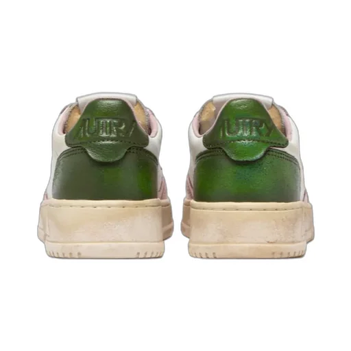 Low-Cut Skate Shoes