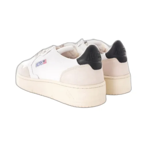 Medalist Low Sneakers