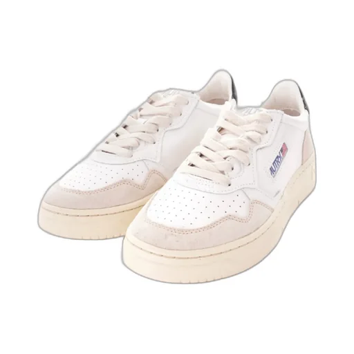 Medalist Low Sneakers