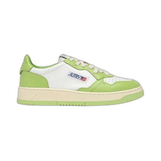Medalist Low-Top Seakers