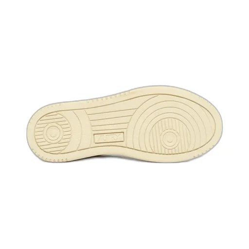Medalist Low-Top Sneakers
