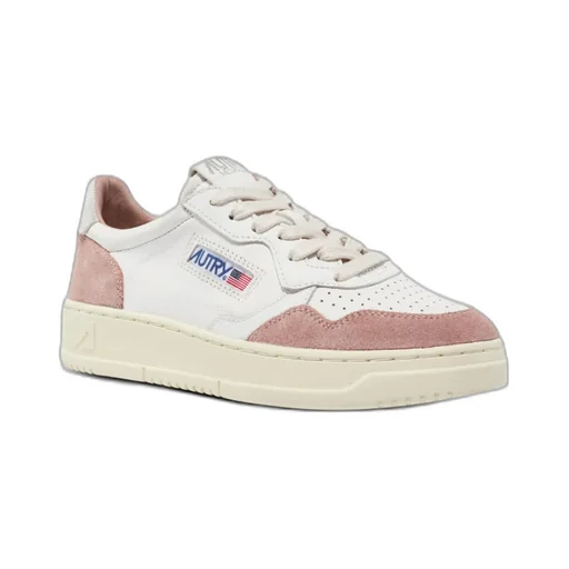 Medalist Low-Top Sneakers