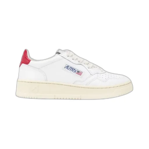 Low-Top Sports Shoes