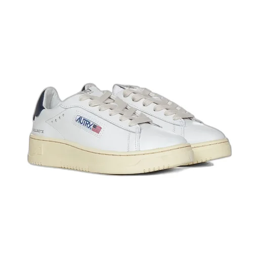 Dallas Round Toe Sneakers