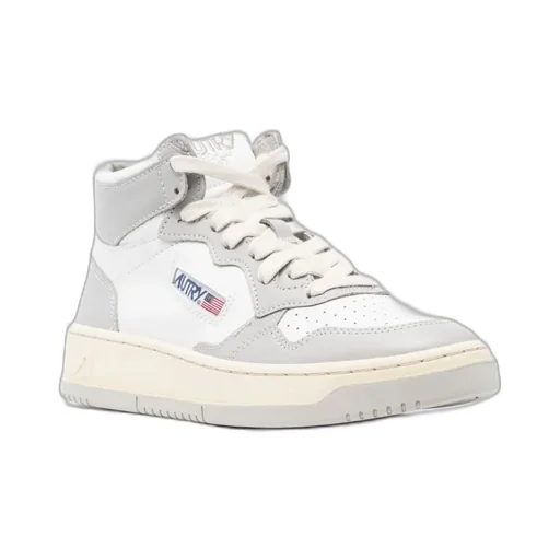 Medalist Mid Bicolor Sneakers