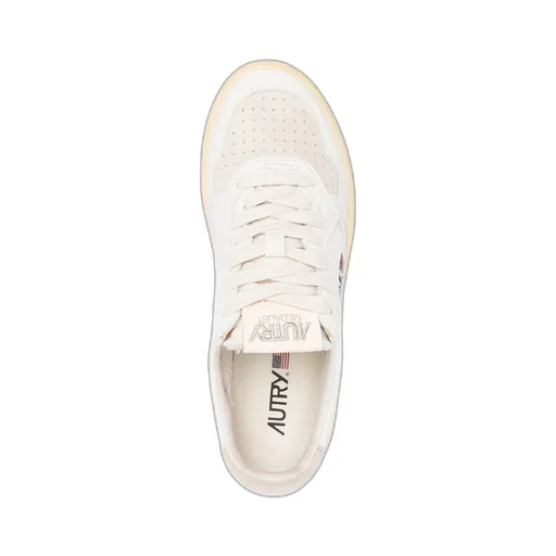 Medalist Low-Top Sneakers