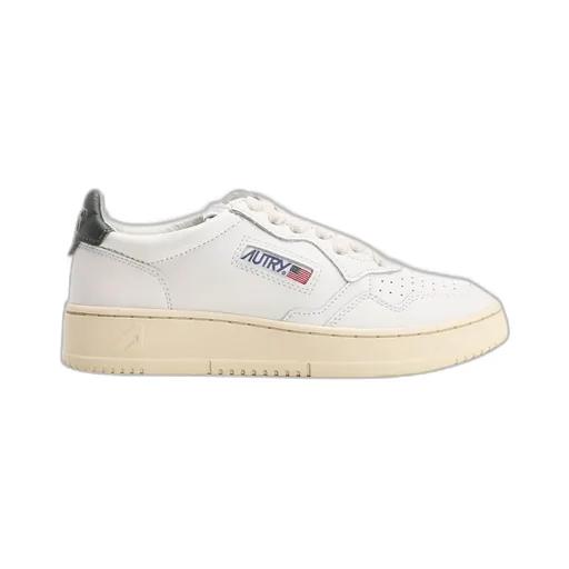01 Round Toe Lace-Up Sneakers