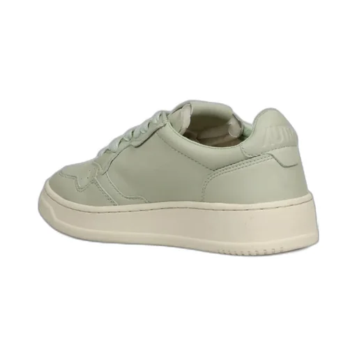 Medalist Low-Top Sneakers