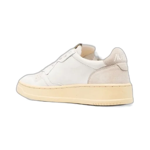 Medalist Low-Top Sneakers