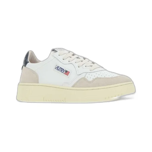 Medalist Low Sneakers