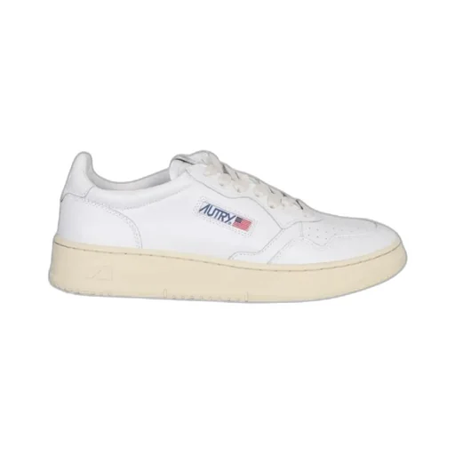 Medalist Low-Top Sneakers