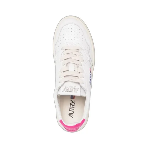 Medalist Low-Top Sneakers