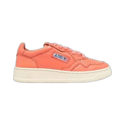 Medalist Low-Top Sneakers
