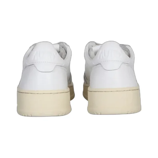 Medalist Low-Top Sneakers