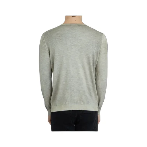 Crew-Neck Cashmere Sweater