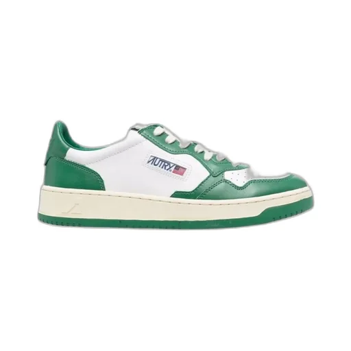 Medalist Low-Top Sneakers