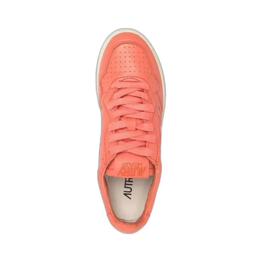 Medalist Low-Top Sneakers