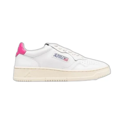 Medalist Low-Top Sneakers