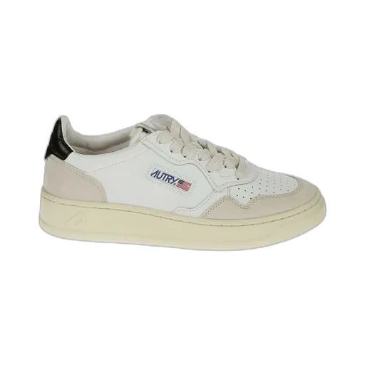 Medalist Low Sneakers