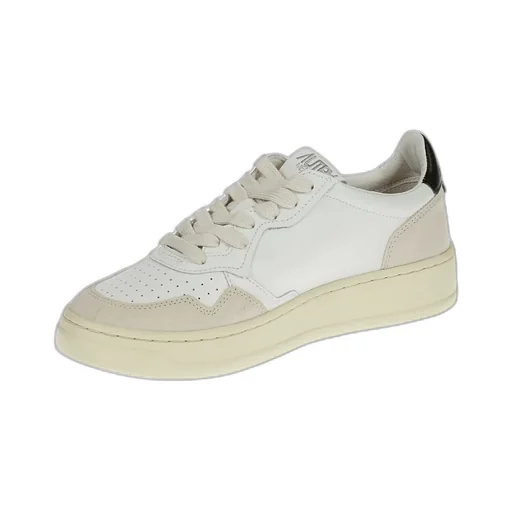Medalist Low Sneakers