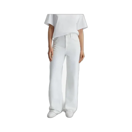 Belt-Loop Jeans