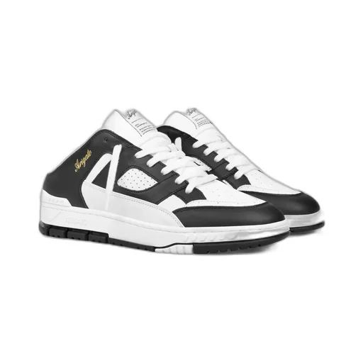 Round-Head Sneakers