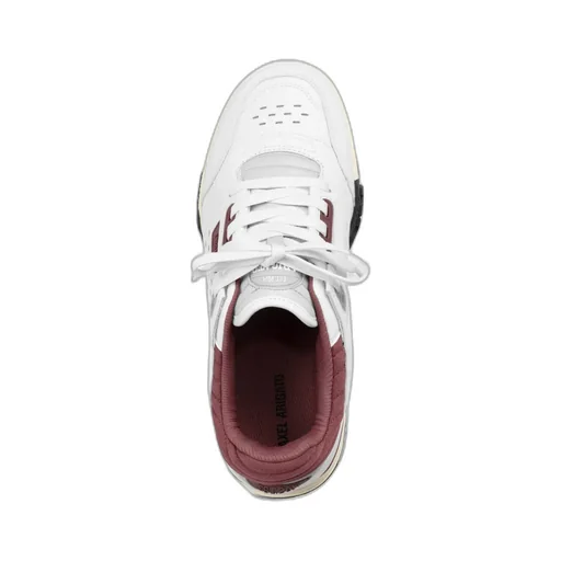 Round-Head Sneakers