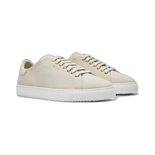 Clean 90 Sneakers