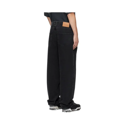 Zine Straight-Leg Jeans