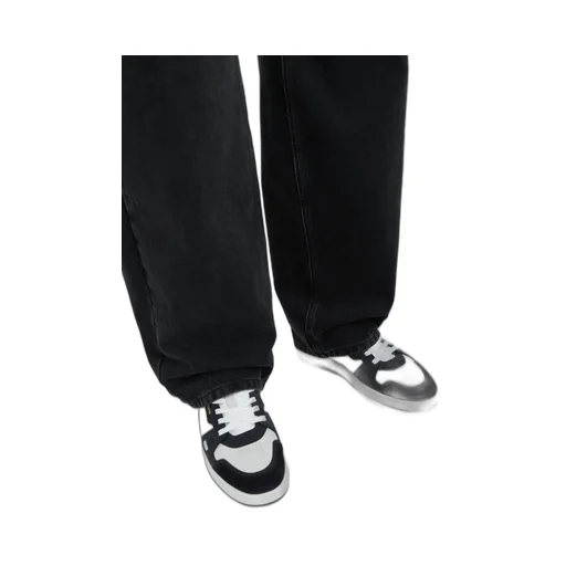 Zine Straight-Leg Jeans