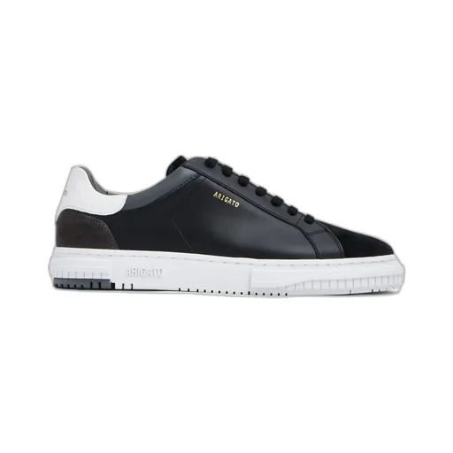 Round Head Low Top Sneakers