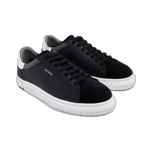 Round Head Low Top Sneakers