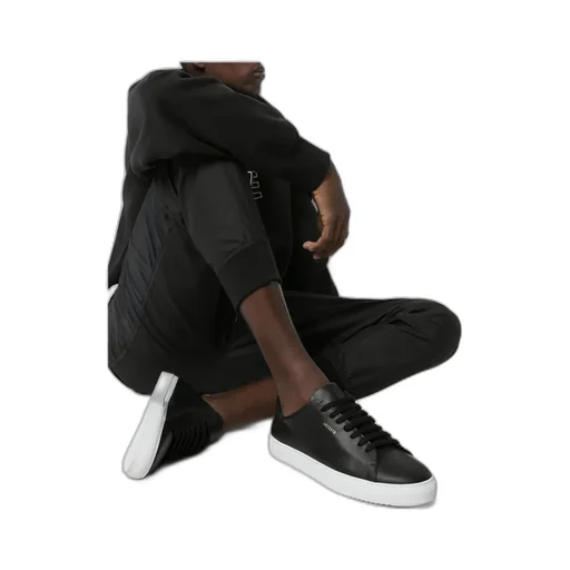 Clean 90 Sneakers
