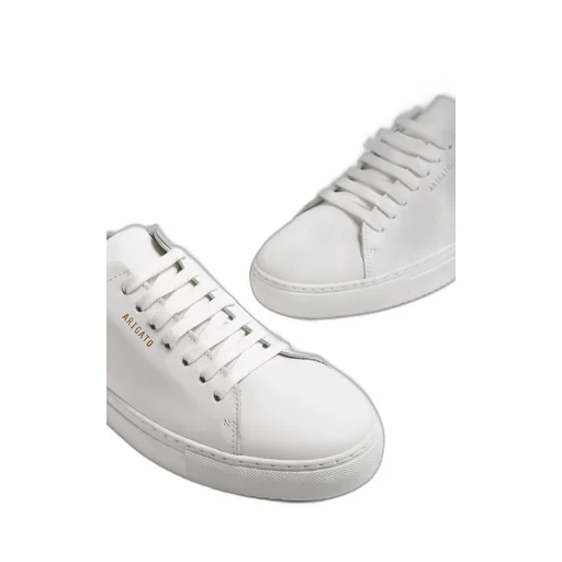 Clean 90 Sneakers