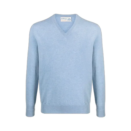 V-Neck Pullover