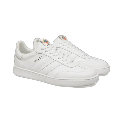 Retro Crest Sneakers