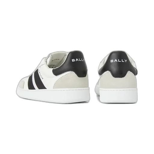 Round-Toe Casual Shoes