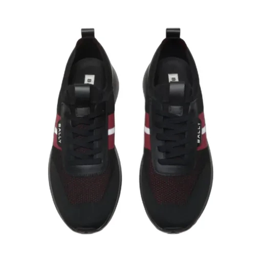 Outline Sneaker