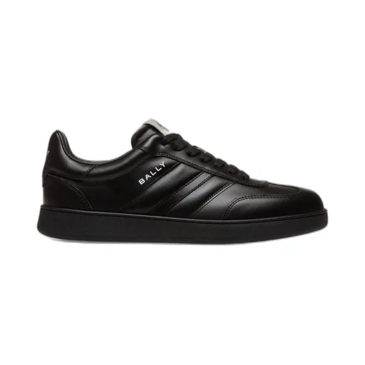 Retro Crest Sneakers