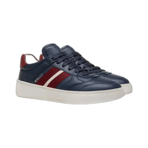 Lace-Up Skate Shoes