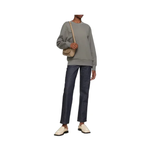 Long-Sleeved Round-Neck Sweater