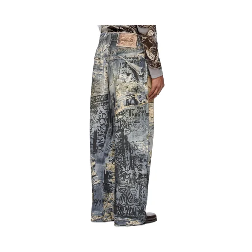 Wide-Leg Jeans