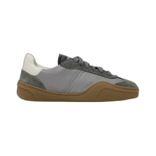 Round Toe Low-Top Sneakers