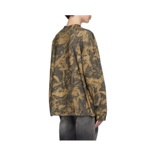 Long-Sleeved Crewneck Sweatshirt