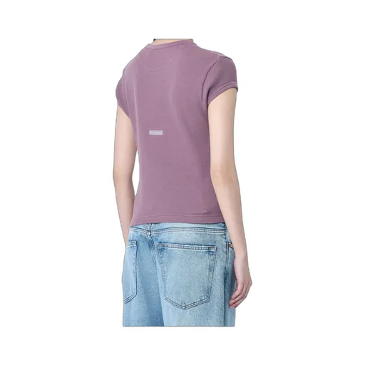 Short-Sleeved T-Shirt