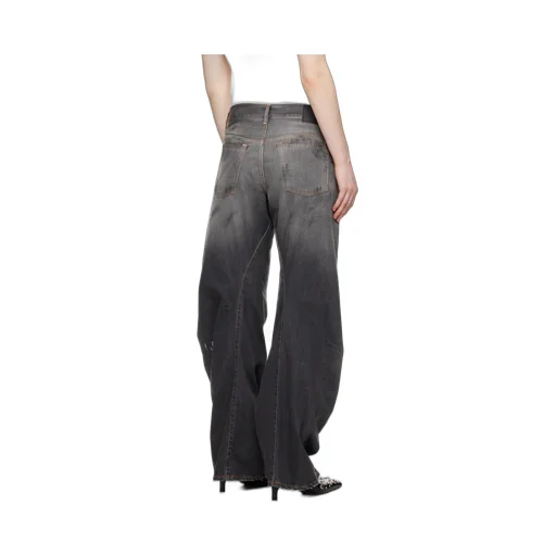 Loose Fit Jeans