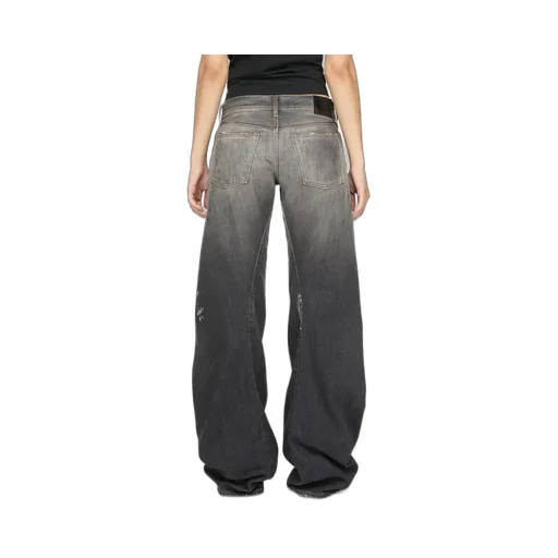 Loose Fit Jeans