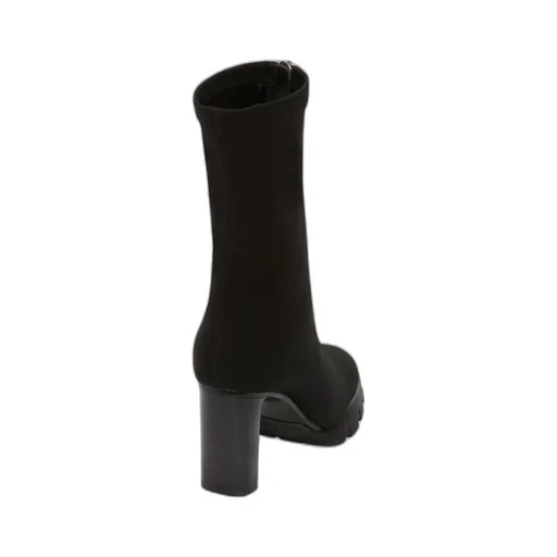 Slim Tread Zipped Boots