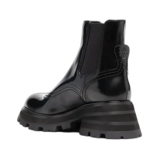 Wander Chelsea Boots