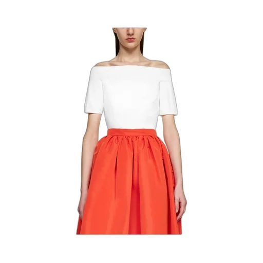 Off-Shoulder Short-Sleeved Top
